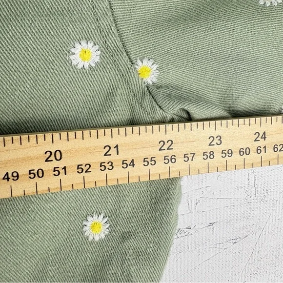 Cali 1850 Olive Green Floral Embroidered Jean Trucker Jacket Cropped Daisies L - Picture 5 of 10